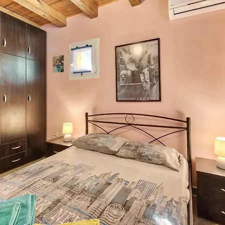 Boat Apartment Akrotiri (Zakynthos)